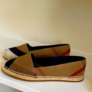 NWT Authentic Burberry Check Espardilles-size 7.5